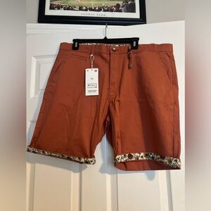 NEW men’s size 38 shorts